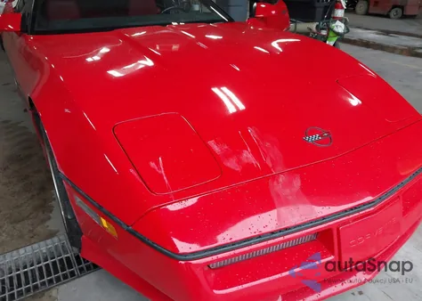 1988 Chevrolet Corvette z USA, uszkodzony, nr VIN 1G1YY3181J5119495